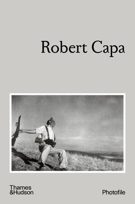 Robert Capa (Photofile) by Lacouture, Jean